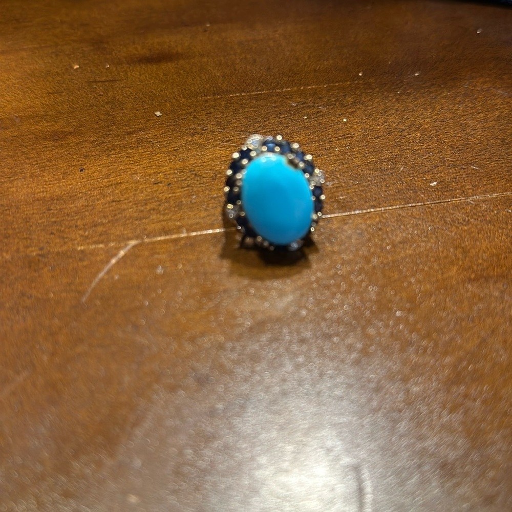 Beautiful women’s opal ring in 925 silver